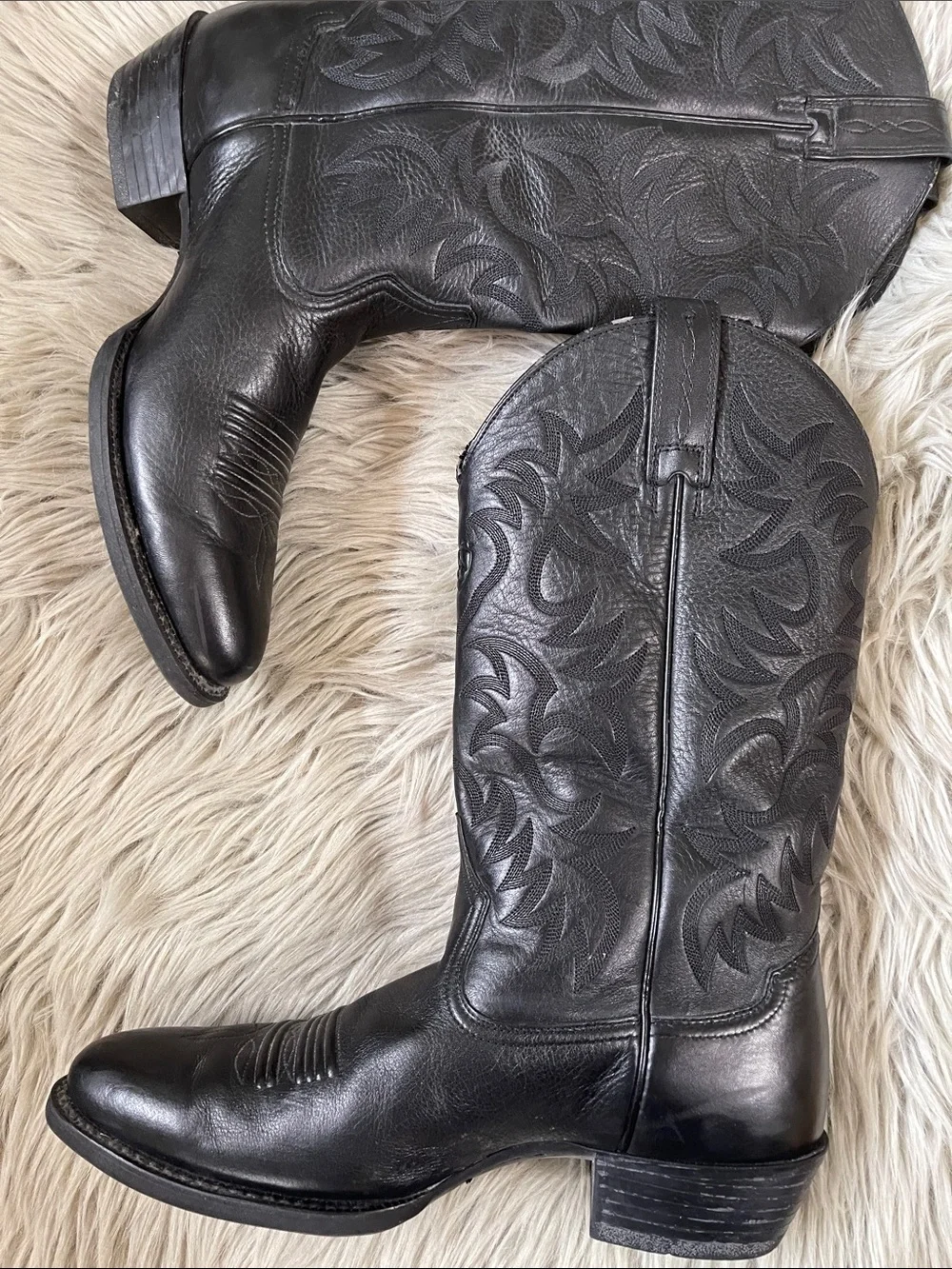Ariat Black Embroidered Leather Western Lace-Up Boots